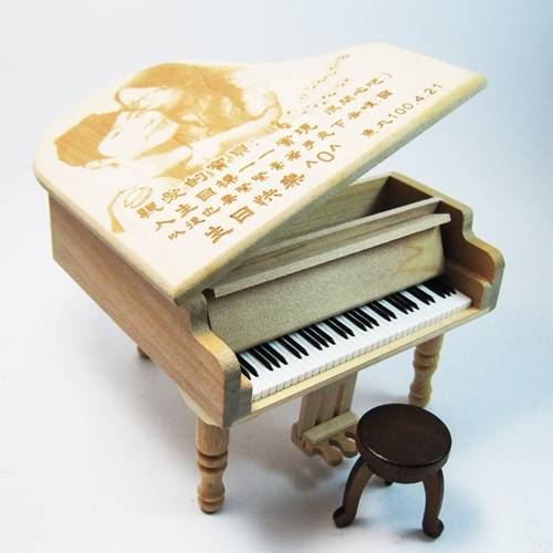 進口 白楓木鋼琴造型音樂盒